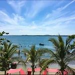 Vive al estilo Cartagenero frente al mar y al lago