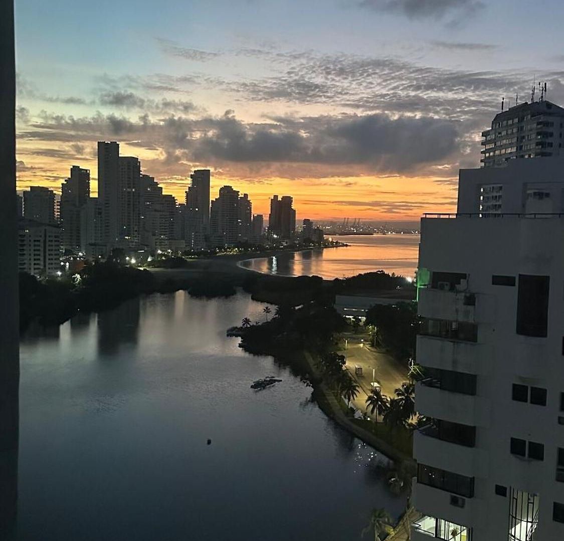 Vive Al Estilo Cartagenero Frente Al Mar Y Al *