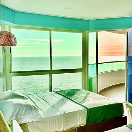 Vive Al Estilo Cartagenero Frente Al Mar Y Al * Cartagena