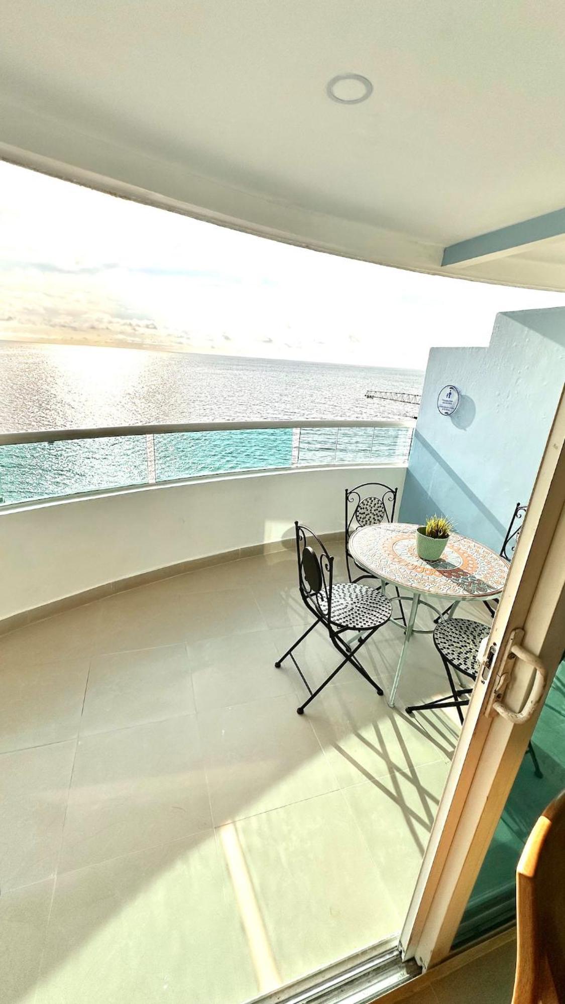 Vive Al Estilo Cartagenero Frente Al Mar Y Al Apartamento *